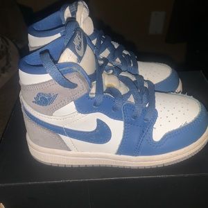 Air Jordan 1 Retro High OG True Blue
